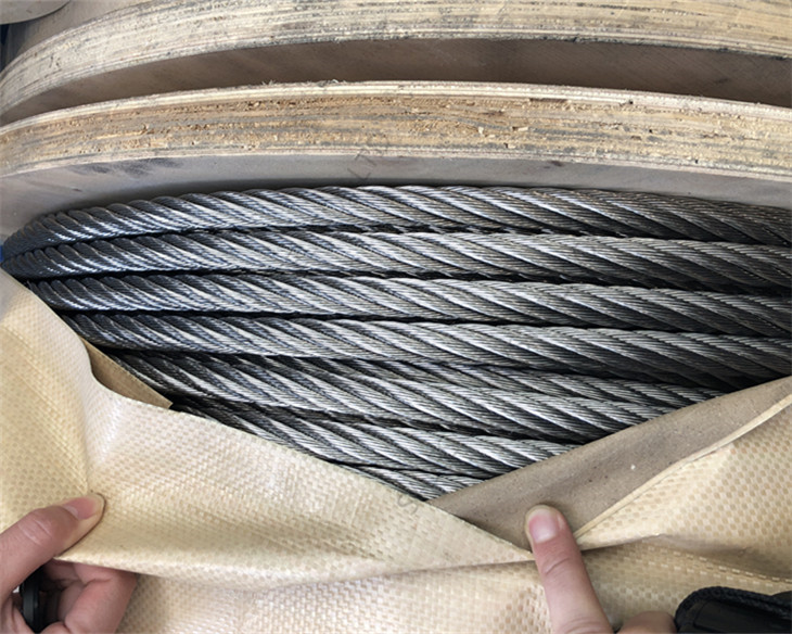 Stainless Steel Wire Rope vs Synthetic Cable