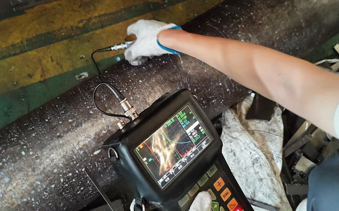 Ultrasonic testing of 440C stainless steel round bar