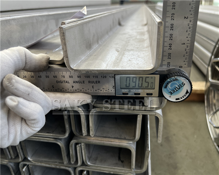 Mesura de graus dels canals de flexió d'acer inoxidable