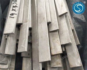 Pickled Stainless Steel Flat Bar