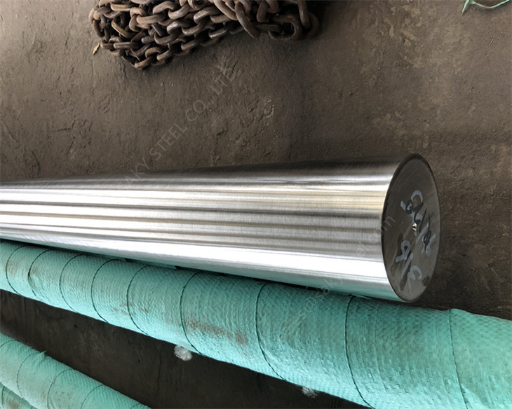 What Is the Difference Between Rolled and Forged Bars?